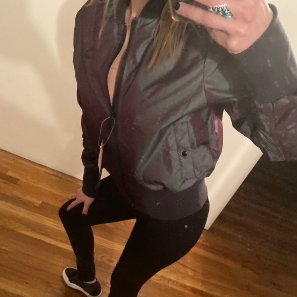 NWT Puma dark iridescent bomber jacket Plum Perfect Iridescent Bomber jacket M - Picture 10 of 12